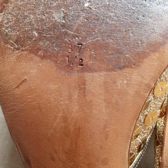 VINTAGE GOLD LAMÉ & SEQUIN SHOE - Picture 10 of 14